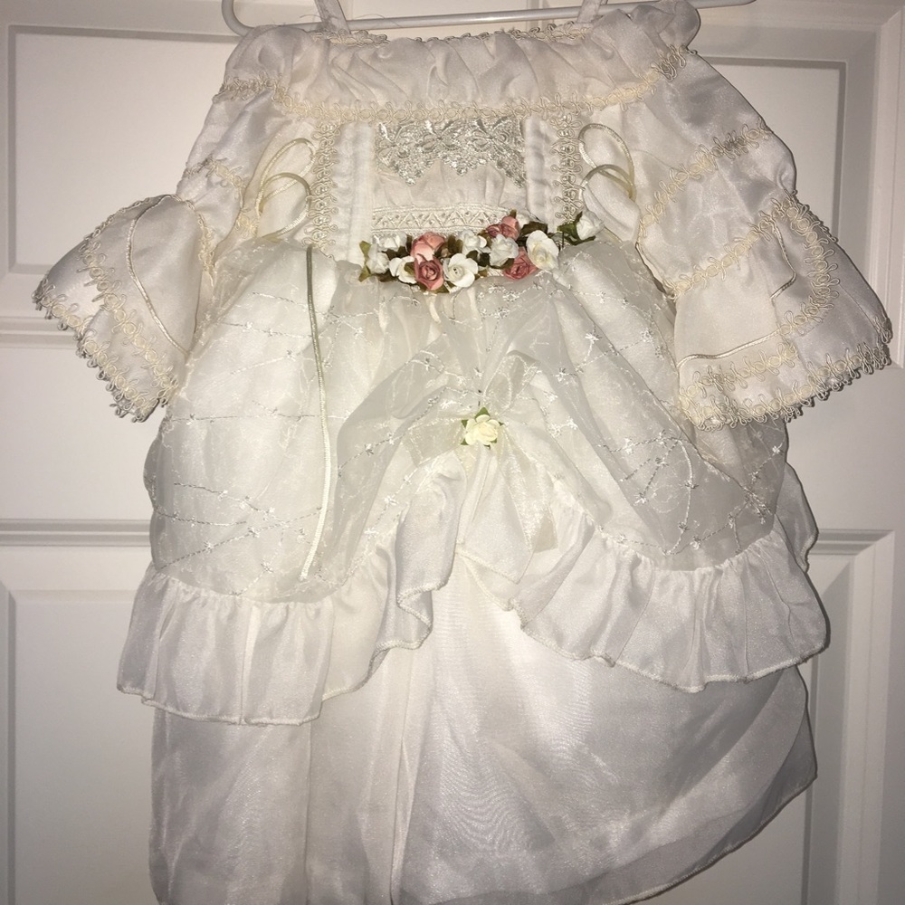NWOT Beautiful detailed chiffon dress